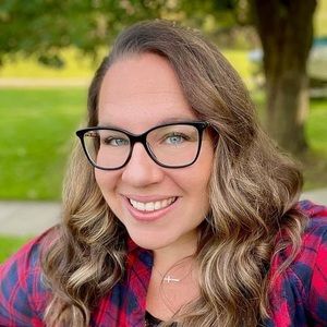 Meet your Posher, Julie